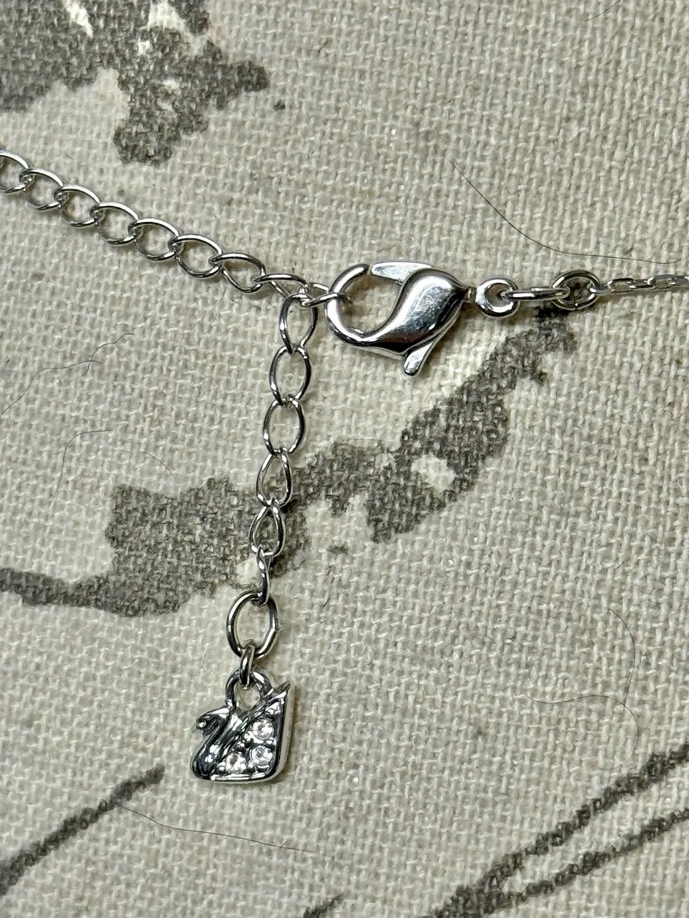 NWT Authentic Swarovski Teardrop Pendant Necklace
